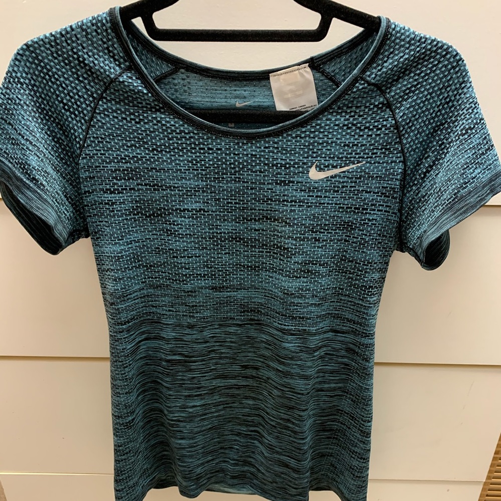 Nike Dri-Fit Short Sleeve Shirt Size S